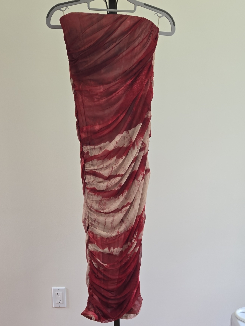 Zara Beige/Red Strapless Ruched Evening Dress